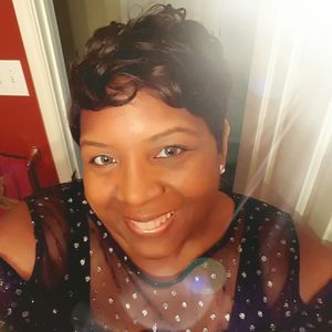 Meet your Posher, Katina